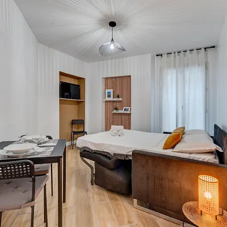 Valrose - Wifi, 2 Pers, Hyper Centre Apartment *